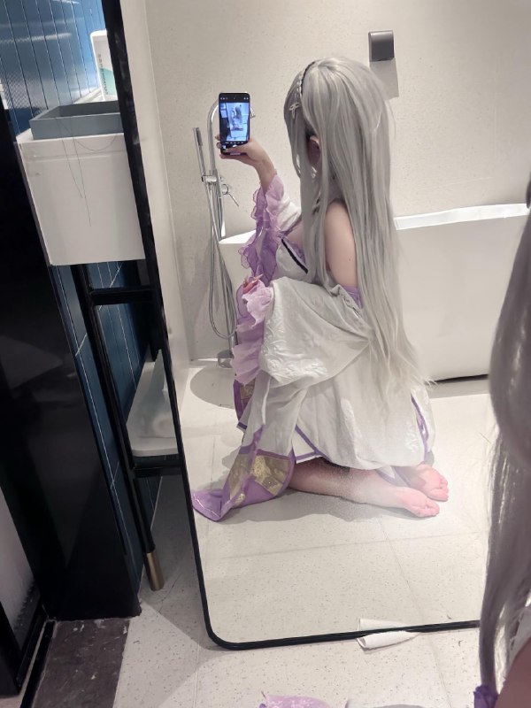 要一辈子喜欢爱蜜莉雅 #爱蜜莉雅 #cos #从零开始的异世界生活 #二次元要一辈子喜欢爱蜜莉雅 #爱蜜莉雅 #cos #从零开始的异世界生活 #二次元
